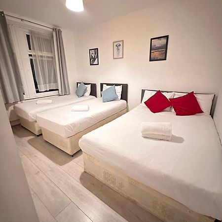 Lovely 2 Bed Flat 2 Floor Miles Londra Exterior foto